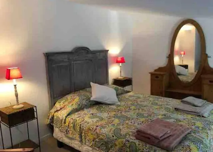 Adorable Guest House/annexe Avec Terrasse Vakantiehuis Mons (Herault)