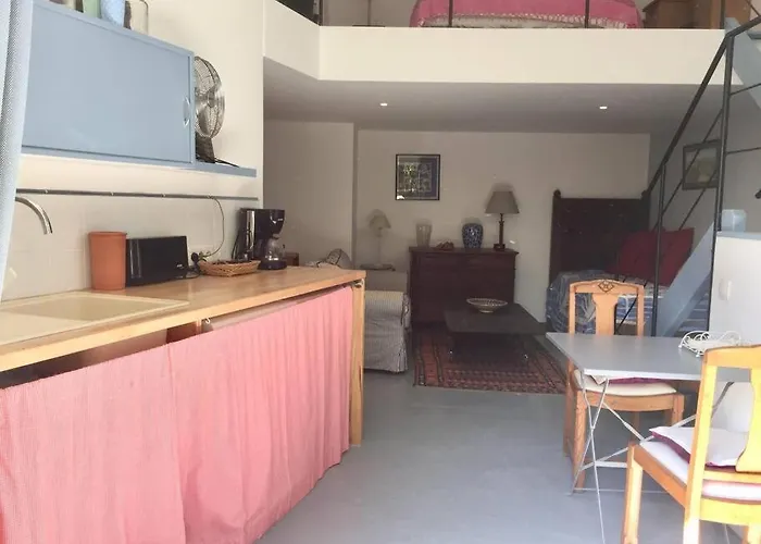 Adorable Guest House/annexe Avec Terrasse Vakantiehuis *
